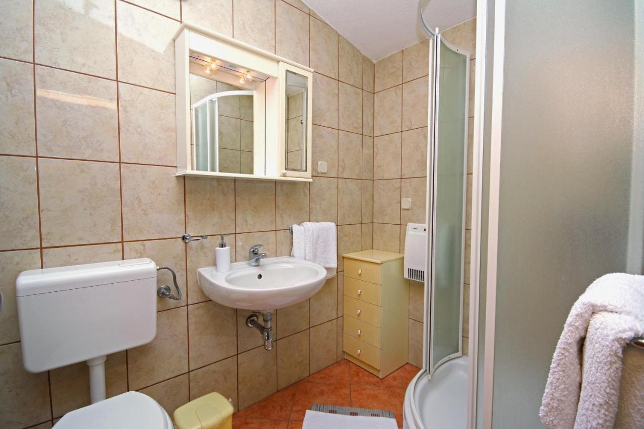 Adria Brela Apartments Esterno foto