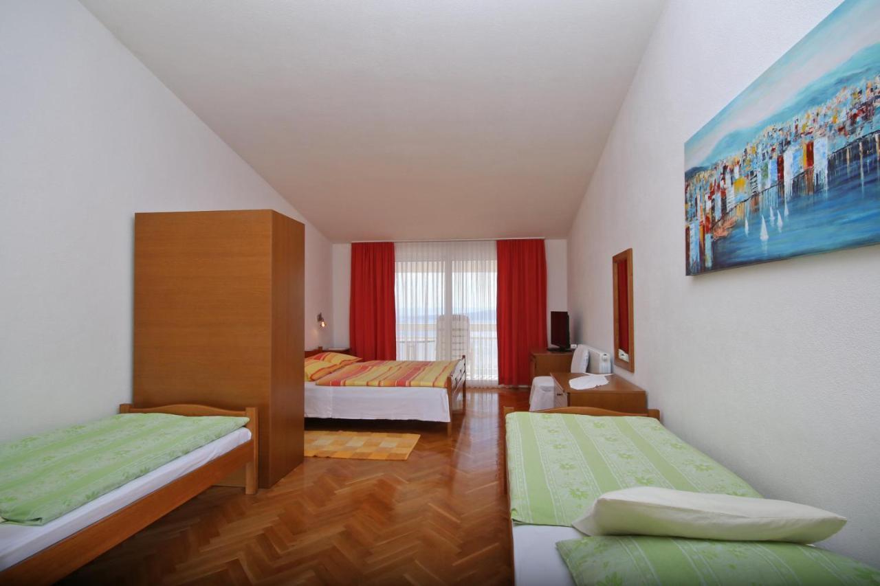 Adria Brela Apartments Esterno foto