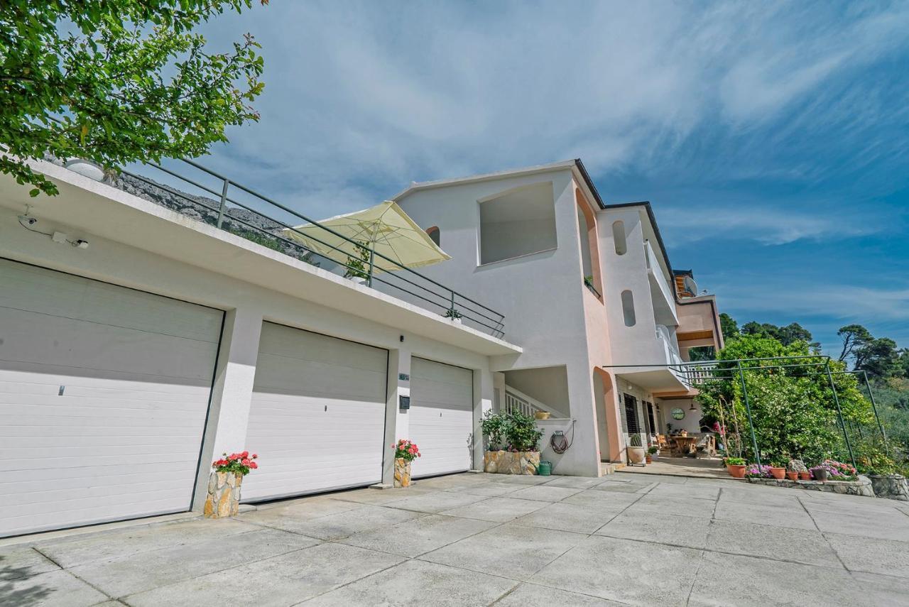 Adria Brela Apartments Esterno foto